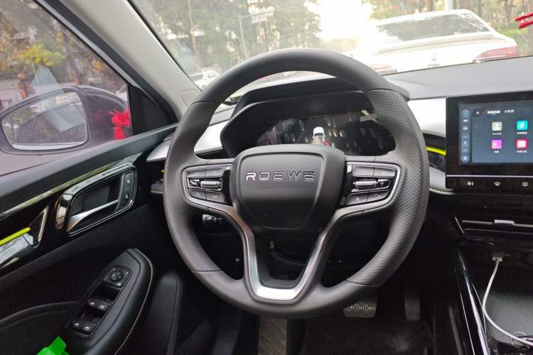 Used Roewe i5 2021 Revised 1.5L CVT Starry Edition Steering Wheel