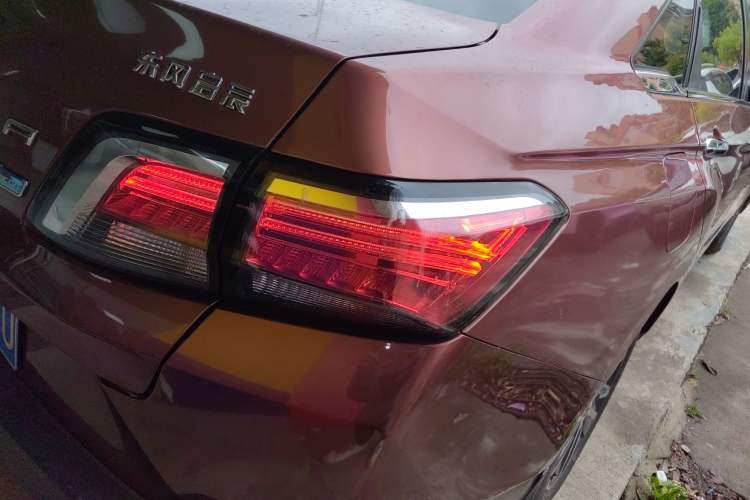 Used Venucia D60 2018 1.6L CVT Smart Connect Elite Edition