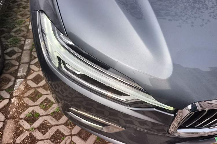 Used Volvo XC60 2019 T5 4x4 Smart Edition China VI Standard