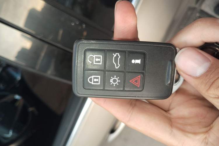 Used Volvo S60 2016 S60L T5 Intelligent Drive Edition Vehicle Key