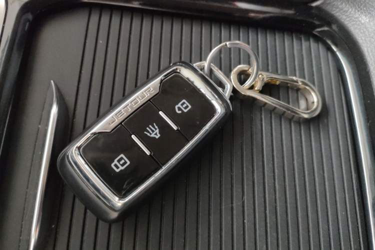 Used JETOUR X90 2019 1.5T DCT Smart Enjoyment Version 5 Seats China VI Standard Interior 1