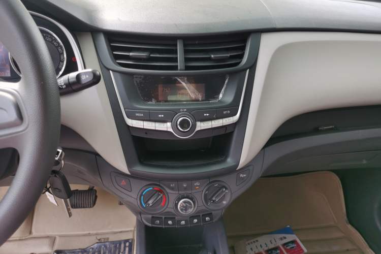 Used Chevrolet Sail 2015 Sail 3 1.3L AMT Ideal Edition