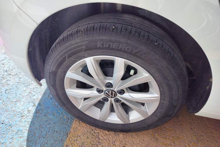 Used Volkswagen Polo 2023 Plus 1.5L Automatic Colorful Tech Edition Exterior 5