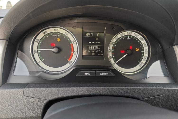 Used Skoda Rapid 2018 1.6L Automatic Comfort Edition
