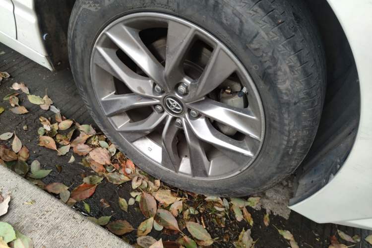 Used Toyota Avalon 2019 2.0L Ambition Edition China VI
