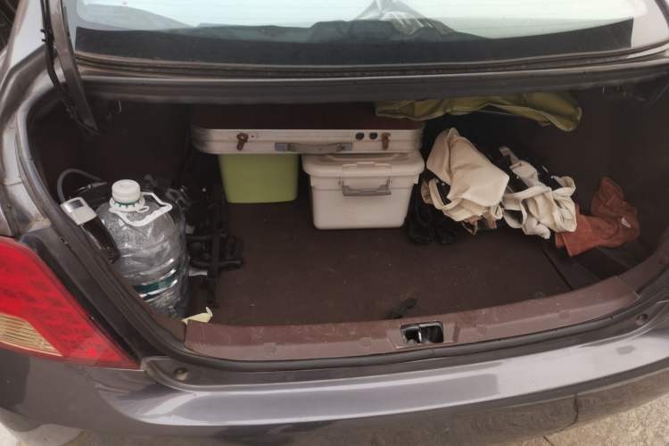 Used Zotye Z300 2014 1.5L Urban Edition Manual Luxury Model
