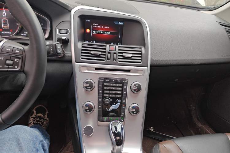 Used Volvo XC60 2017 T5 AWD Smart Range Edition