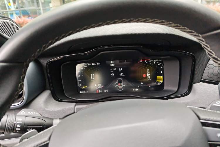 Used Lynk & Co 03 2022 1.5TD DCT JingPro Instrument Cluster