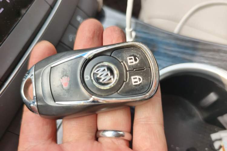 Used Buick GL8 2018 ES 28T Comfort Model China VI Standard
