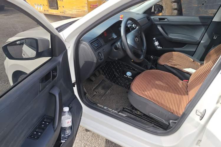 Used Volkswagen Santana 2019 1.5L Manual Fashion Edition China VI Standard Driver Seat