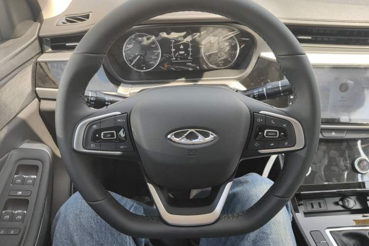 Used Chery Arrizo 5 2025 Excellence Version 1.5L Manual Fashion Edition
