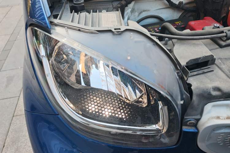 Used smart fortwo 2017 1.0L 52kW New Sound Special Edition China V Emission Standard