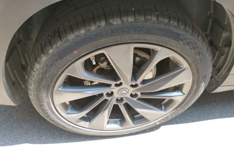 Used CHANGAN UNI-T 2020 1.5T Prestige Version
