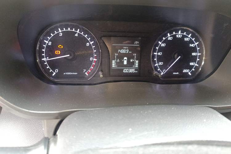 Used CHANGAN OSHAN X70A 2019 1.5L Manual Basic Version China VI Standard Odometer Close Up