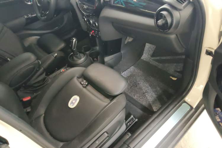 Used MINI 2019 1.5T COOPER Artist Five-Door Edition