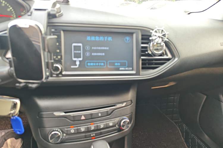 Used Peugeot 308S 2015 1.2T Automatic Shangchi Edition Audio And AC Panel