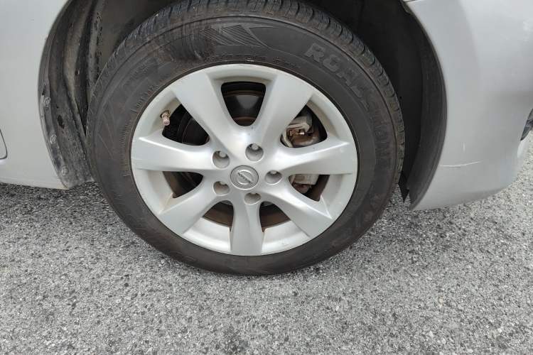 Used Nissan Tiida 2011 1.6L CVT Comfort Model
