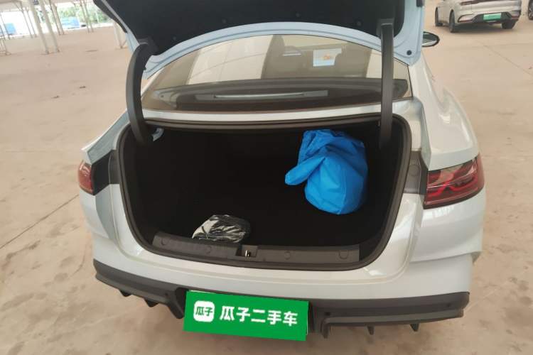 Used BYD Qin L 2025 DM-i Smart Drive 120KM Superior Model Trunk
