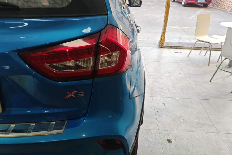 Used Geely Auto Vision X3 2017 1.5L Automatic Luxury Model
