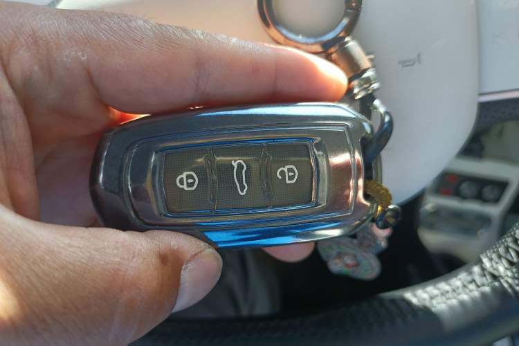 Used Geely Galaxy Panda 2025 210km Panda Rider Vehicle Key