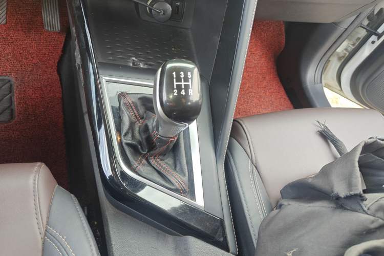 Used Changan CS15 2019 1.5L Manual Entry-Level Version China V Standard