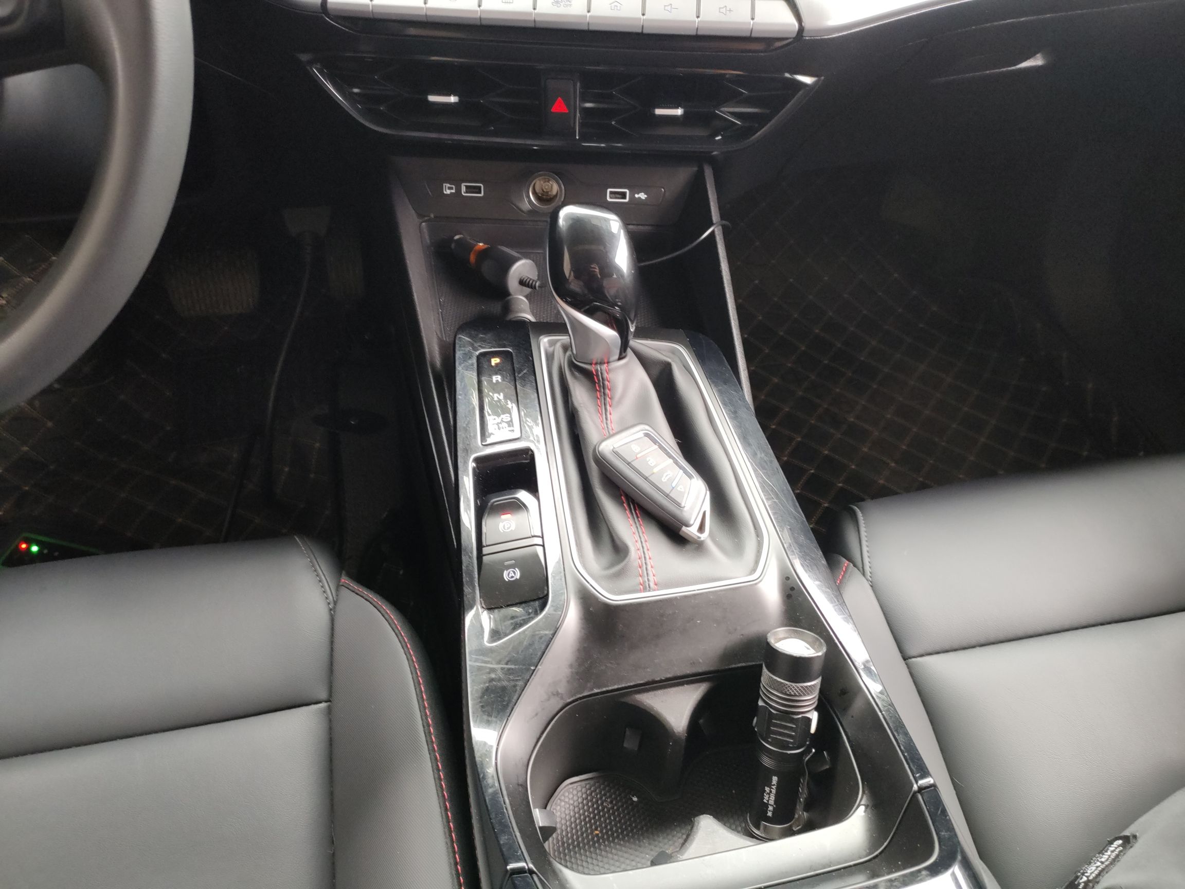 MG 5 2021 Revised Version 180 DVVT CVT Youth Luxury Edition — снимка 16