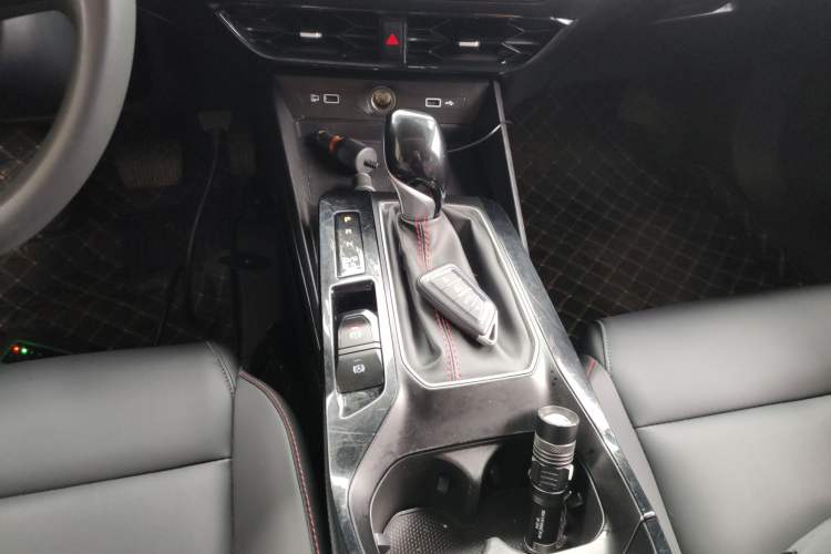 Used MG 5 2021 Revised Version 180 DVVT CVT Youth Luxury Edition
