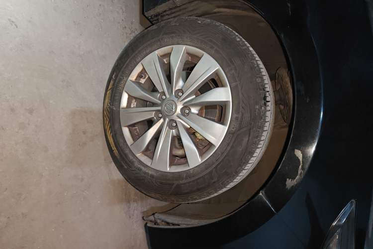 Used Nissan Teana 2016 2.0L XL Comfort Edition Right Front Wheel Hub