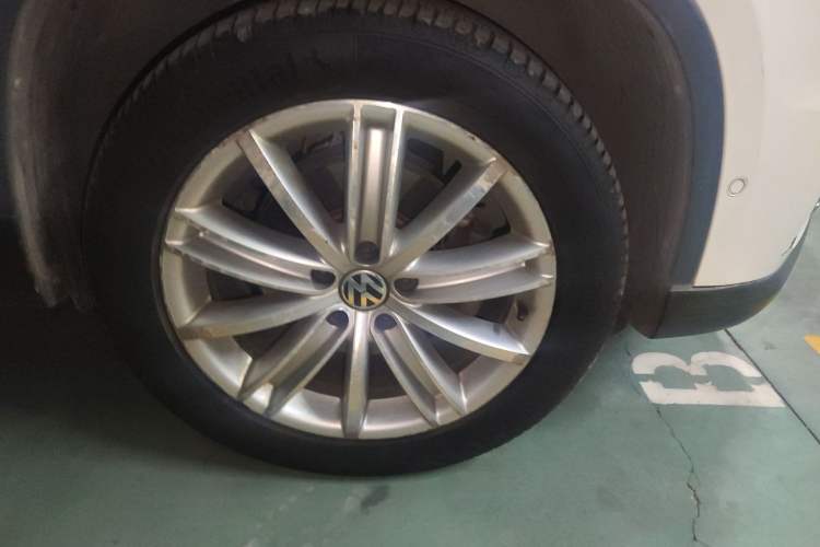 Used Volkswagen Tiguan 2012 2.0 TSI Automatic All-Wheel Drive Flagship Edition
