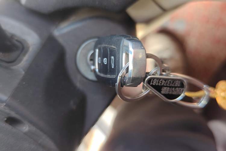 Used CHANGAN Alsvin V3 2015 1.4L Manual Meiman Model China IV Standard