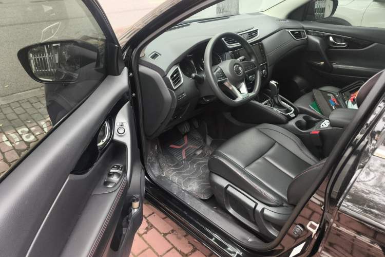 Used Nissan Qashqai 2022 2.0L CVT XV Smart Enjoyment Version Driver Seat