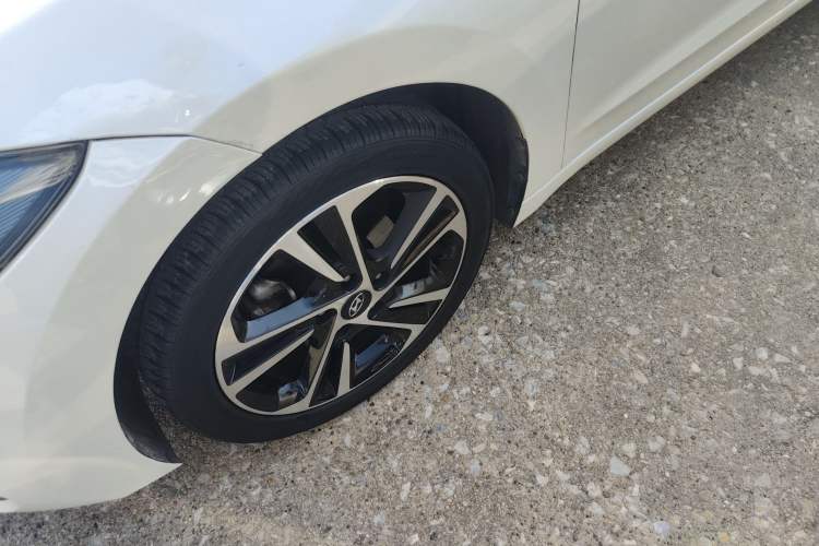 Used Hyundai Elantra (6th Generation / Lingdong) 2016 1.6L Automatic ZhiXuan · Youth Edition