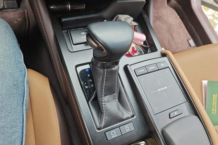 Used Lexus ES 2020 200 Excellence Edition Gear Lever