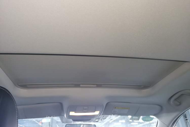 Used Roewe i5 2019 1.5L Automatic 4G Connected Linghao Flagship Edition