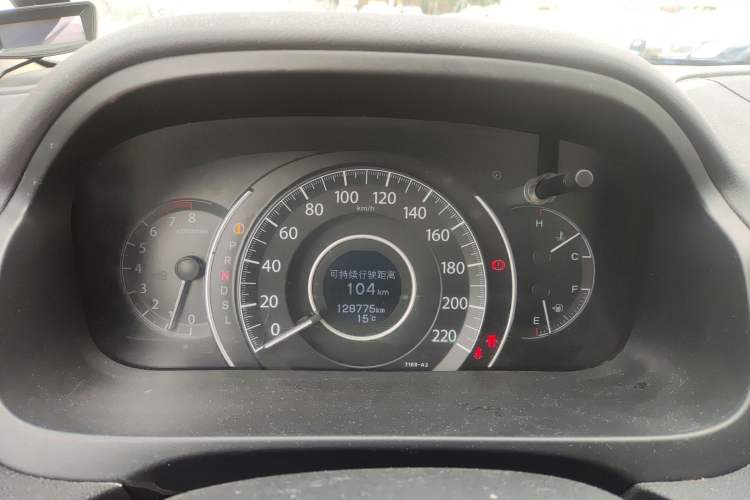 Used Honda CR-V 2015 2.0L two-wheel drive urban version
