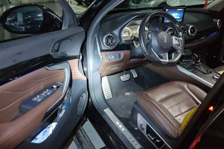 Used Wey VV7 2017 VV7c 2.0T Flagship Model
