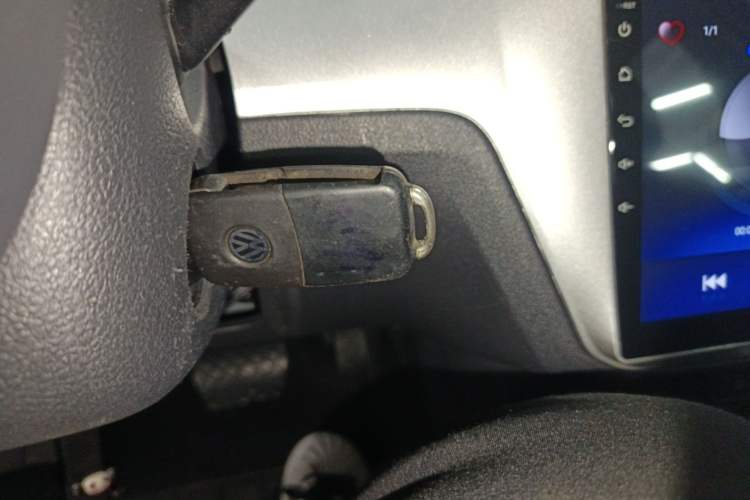 Used Volkswagen Lavida 2015 1.6L Automatic Fashion Edition