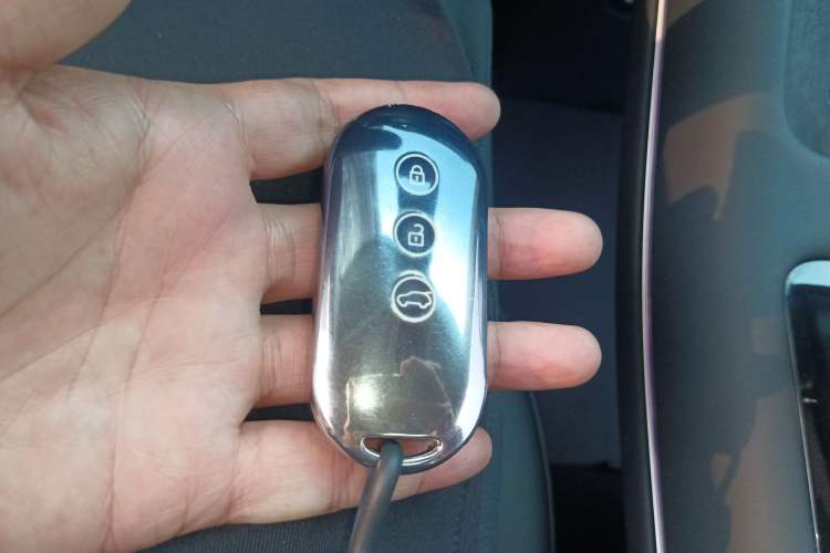 Used Hima AITO M7 2024 1.5T Rear-Drive Plus Version 6 Seats Vehicle Key