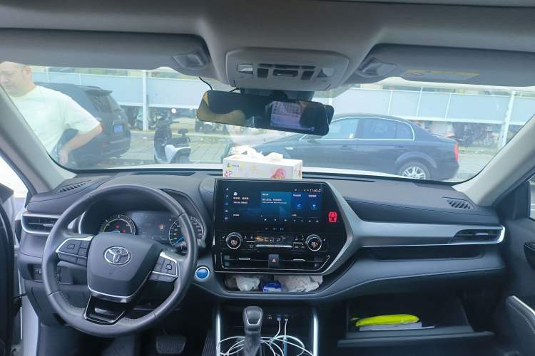 Used Toyota Highlander 2022 Dual-Engine 2.5L Four-Wheel Drive Prestige Version 7 Seats