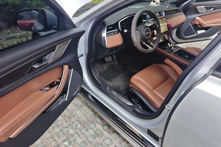 Used Jaguar XFL 2021 XFL 2.0T P250 All-Wheel-Drive Shimmering Black Sport Edition