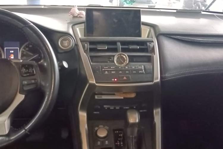 Used Lexus NX 2015 200 Front-Wheel Drive X-Trail SE Edition