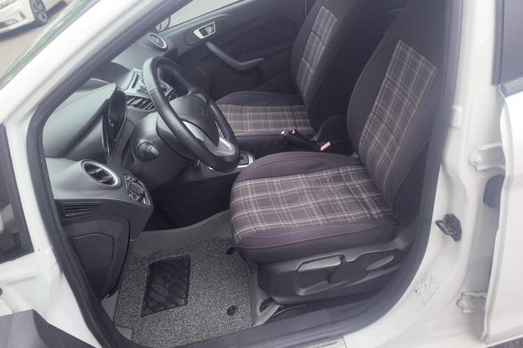 Used Ford Fiesta 2013 Hatchback 1.5L Automatic Fashion Edition