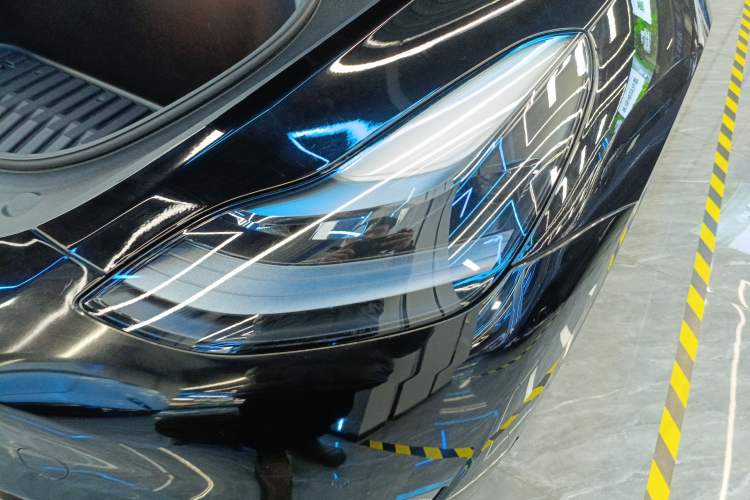 Used Tesla Model Y 2022 Long-Range All-Wheel-Drive Version
