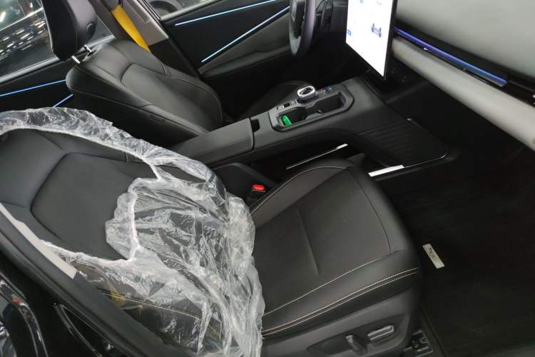 Used Toyota bZ5 2025 Model 550 PRO Smart Driving Edition Right Front Seat