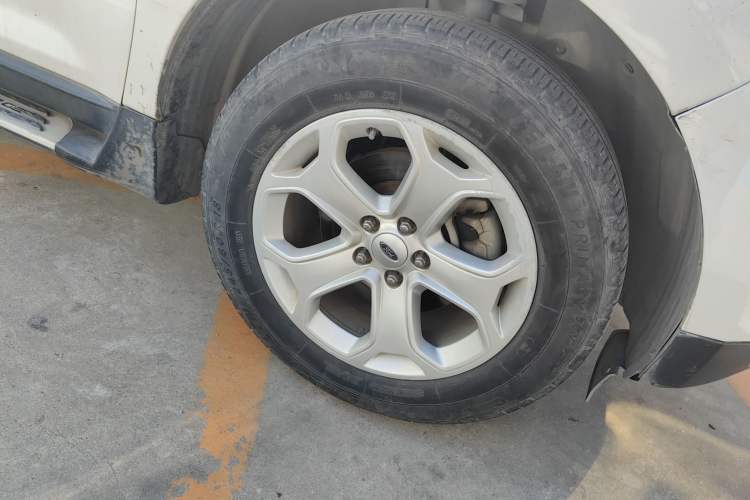 Used Ford Edge 2012 2.0T Elite Sunroof Edition Right Front Wheel Hub