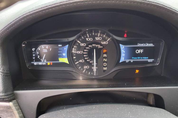 Used Lincoln MKX 2011 3.7L Automatic Gasoline 5-Seater U.S. Specification