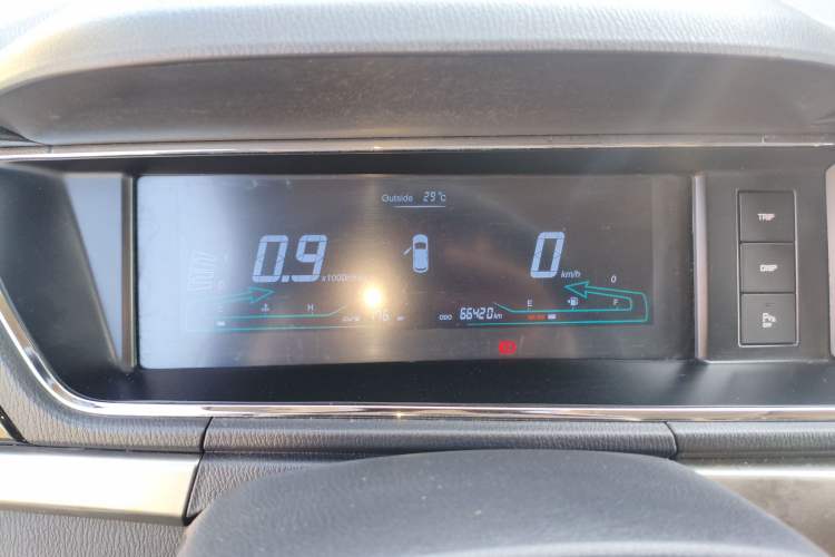 Used CHANGAN KAICHENG Oushang A600 2016 1.5L Manual Luxury 7-Seater Instrument Cluster