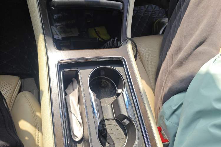 Used Lincoln Continental 2019 2.0T Two-Wheel Drive Prestige Version China VI Standard