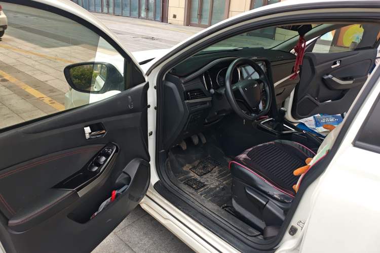 Used Venucia T70 2018 1.6L Manual Enjoyment Edition