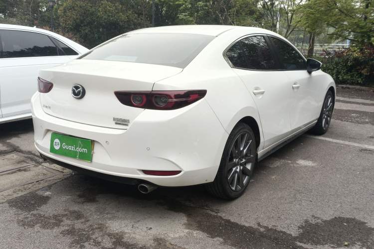 Used Mazda 3 Axela 2021 2.0L Automatic Zhiyao Edition
